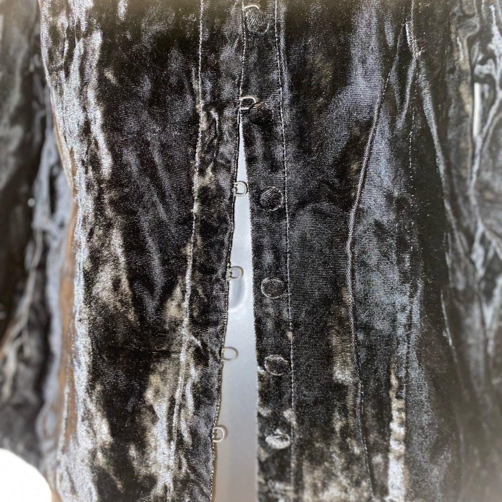 “JOHNNY WAS” Vintage 90’s Velvet Jacket - Picture 7 of 14